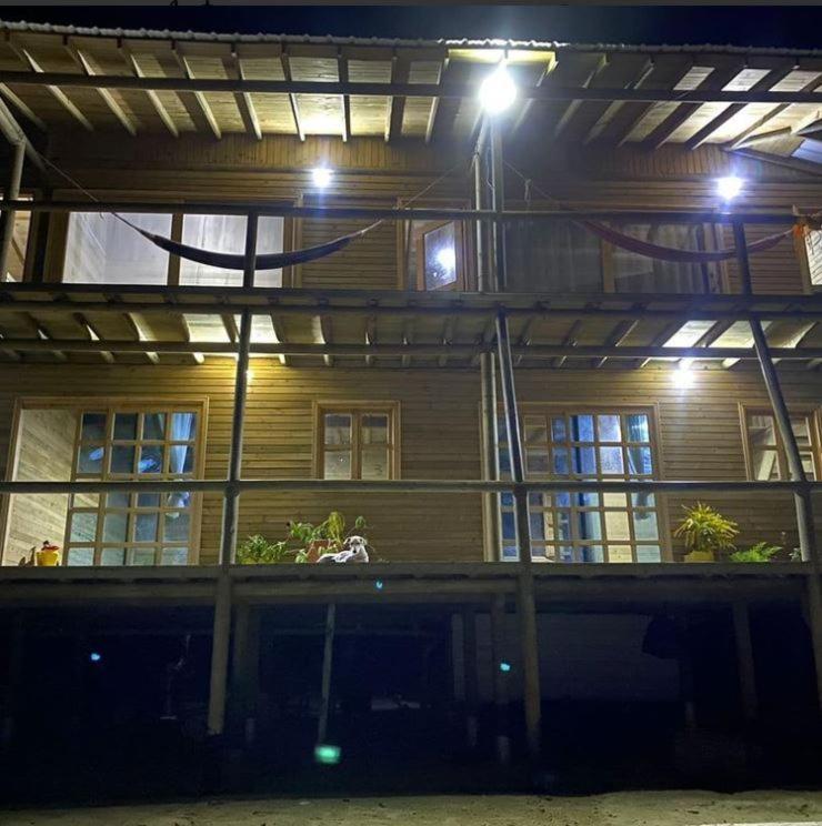 Hostel Villa Luz Beach Tintipan Island 外观 照片