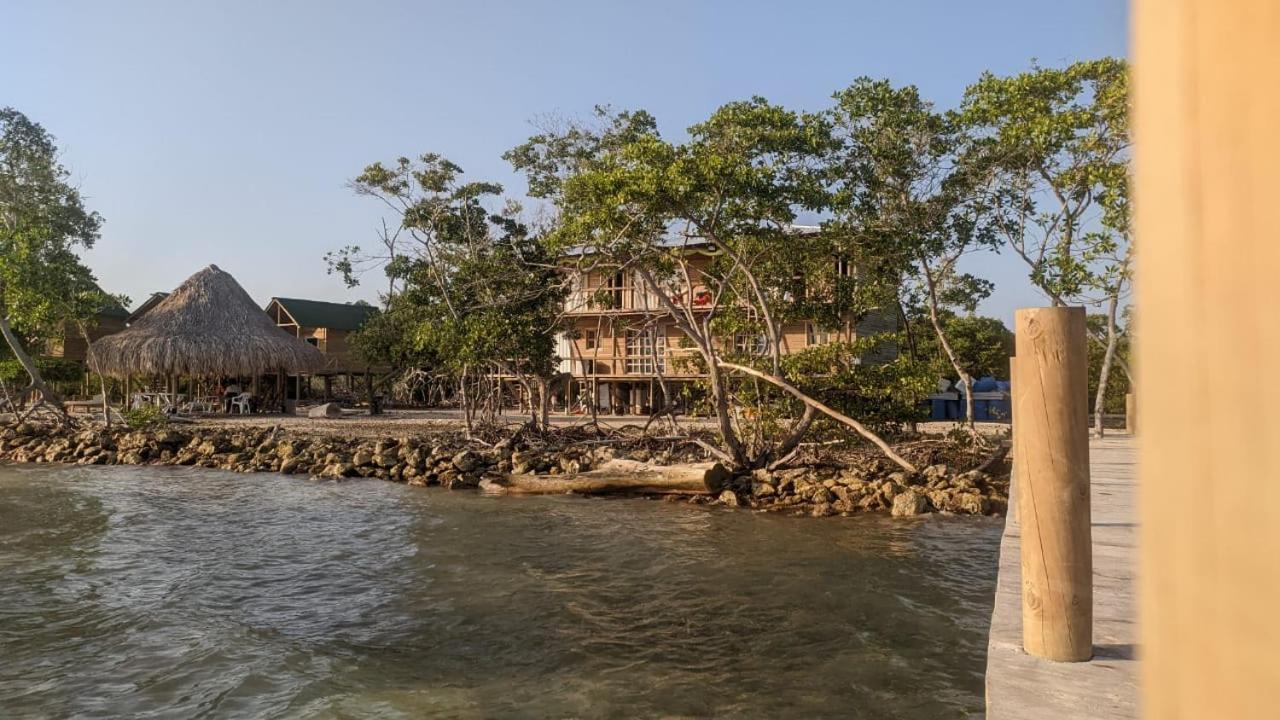 Hostel Villa Luz Beach Tintipan Island 外观 照片