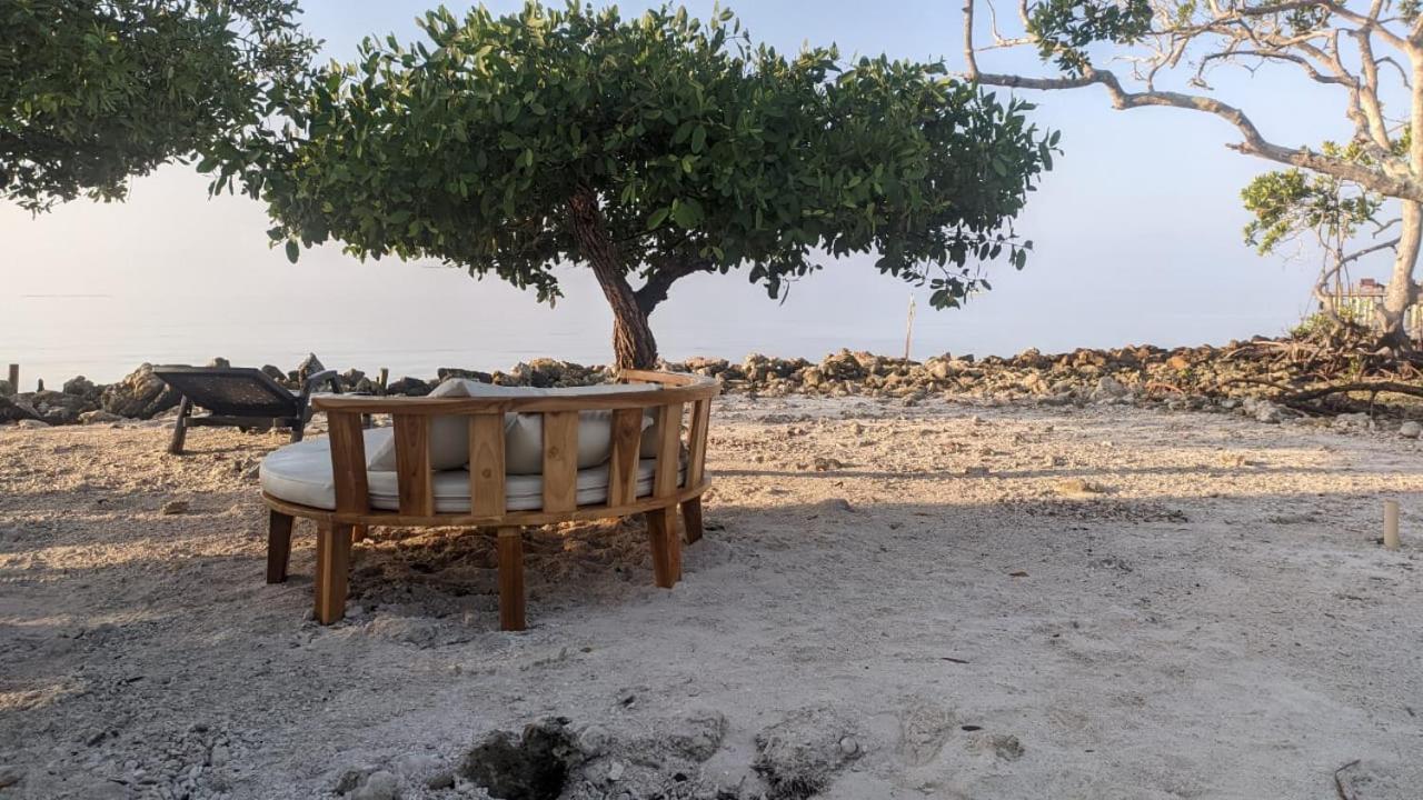 Hostel Villa Luz Beach Tintipan Island 外观 照片